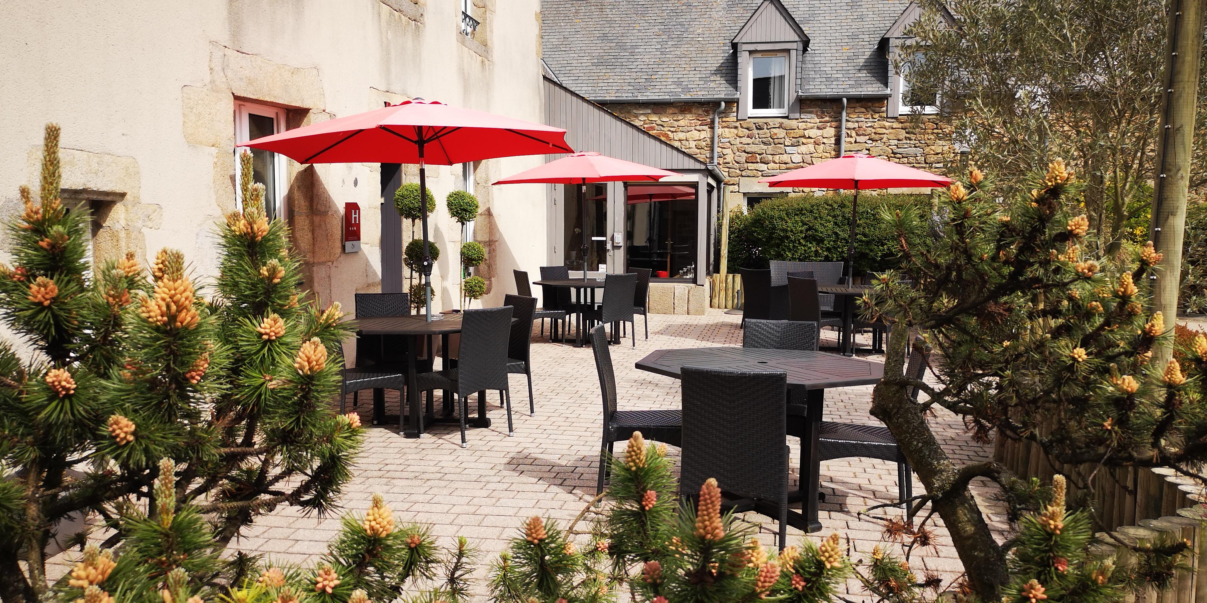 Logis La Grassinais Hotel 3*